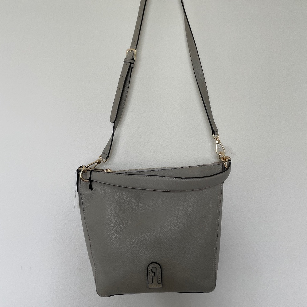 Furla purse